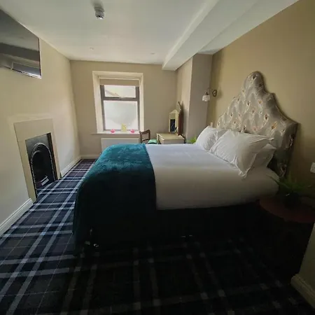 ザ ラウンジ ホテル＆バー 3* ペンリス