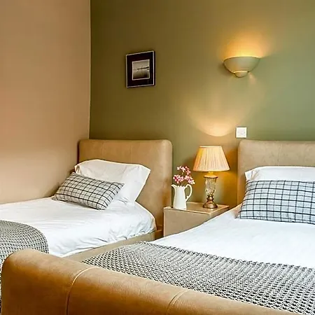 Hotel The Lounge & Bar 3*