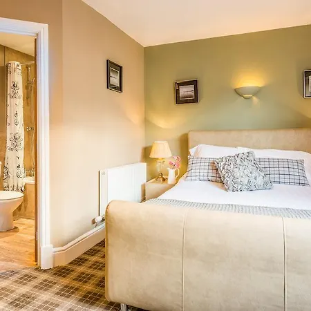 The Lounge & Bar Hotel Penrith