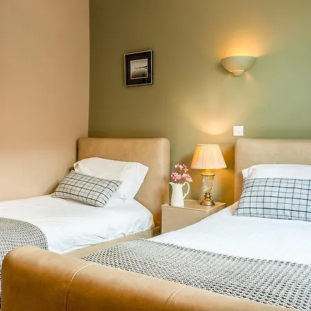 Hotel The Lounge & Bar 3*
