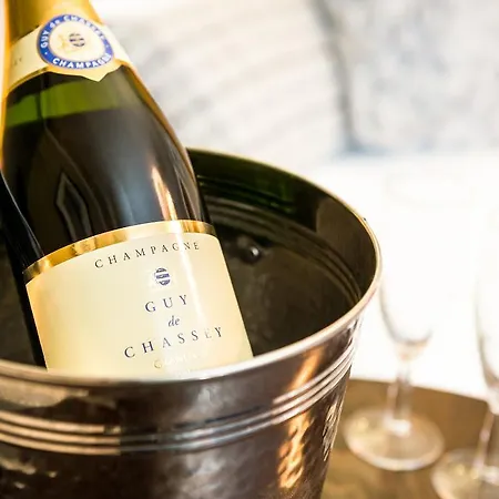 ザ ラウンジ ホテル＆バー ペンリス