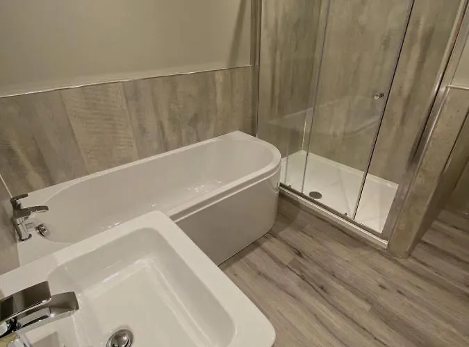 The Lounge & Bar Hotel 3*