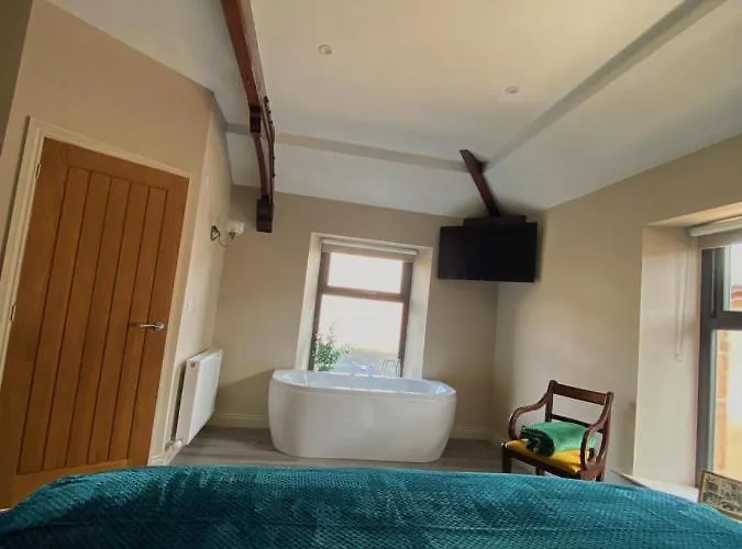 The Lounge & Bar Hotel Penrith