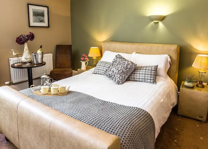 The Lounge & Bar Hotel