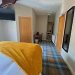 The Lounge & Bar