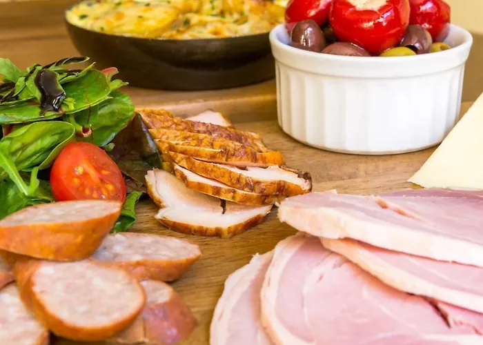 Hotel The Lounge & Bar 3*